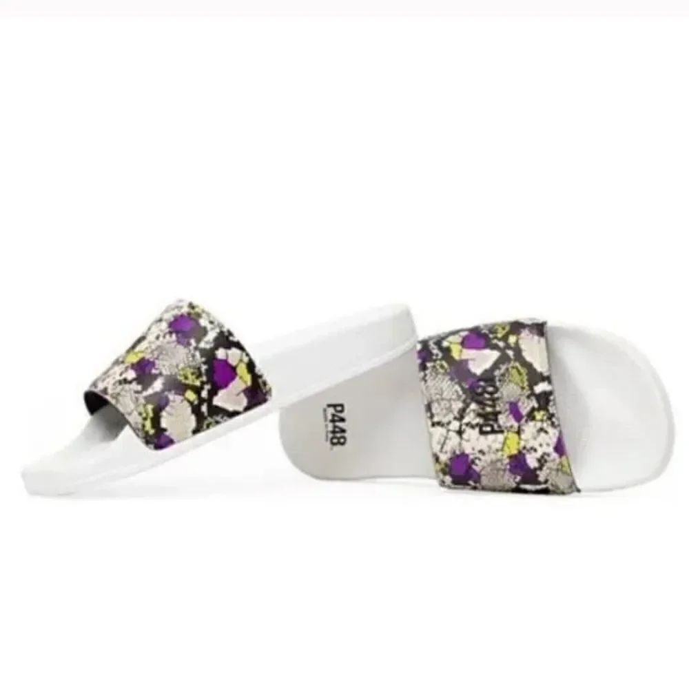 P448 Womens Multicolor Snake Print Slip On Comfort Slide Sandals Size 7